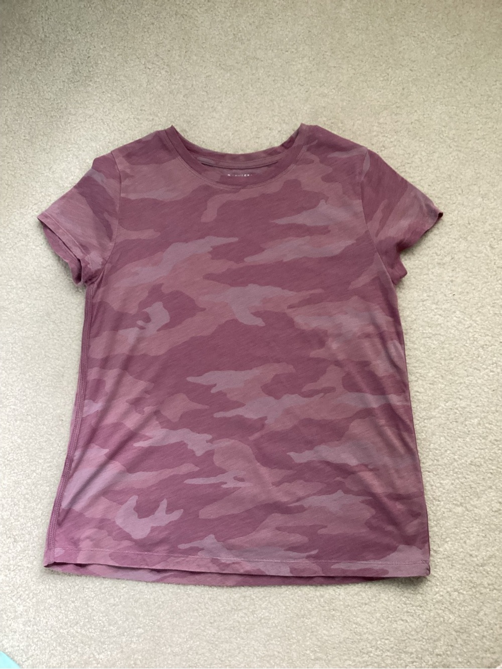 Athleta cotton rose camo tee size small